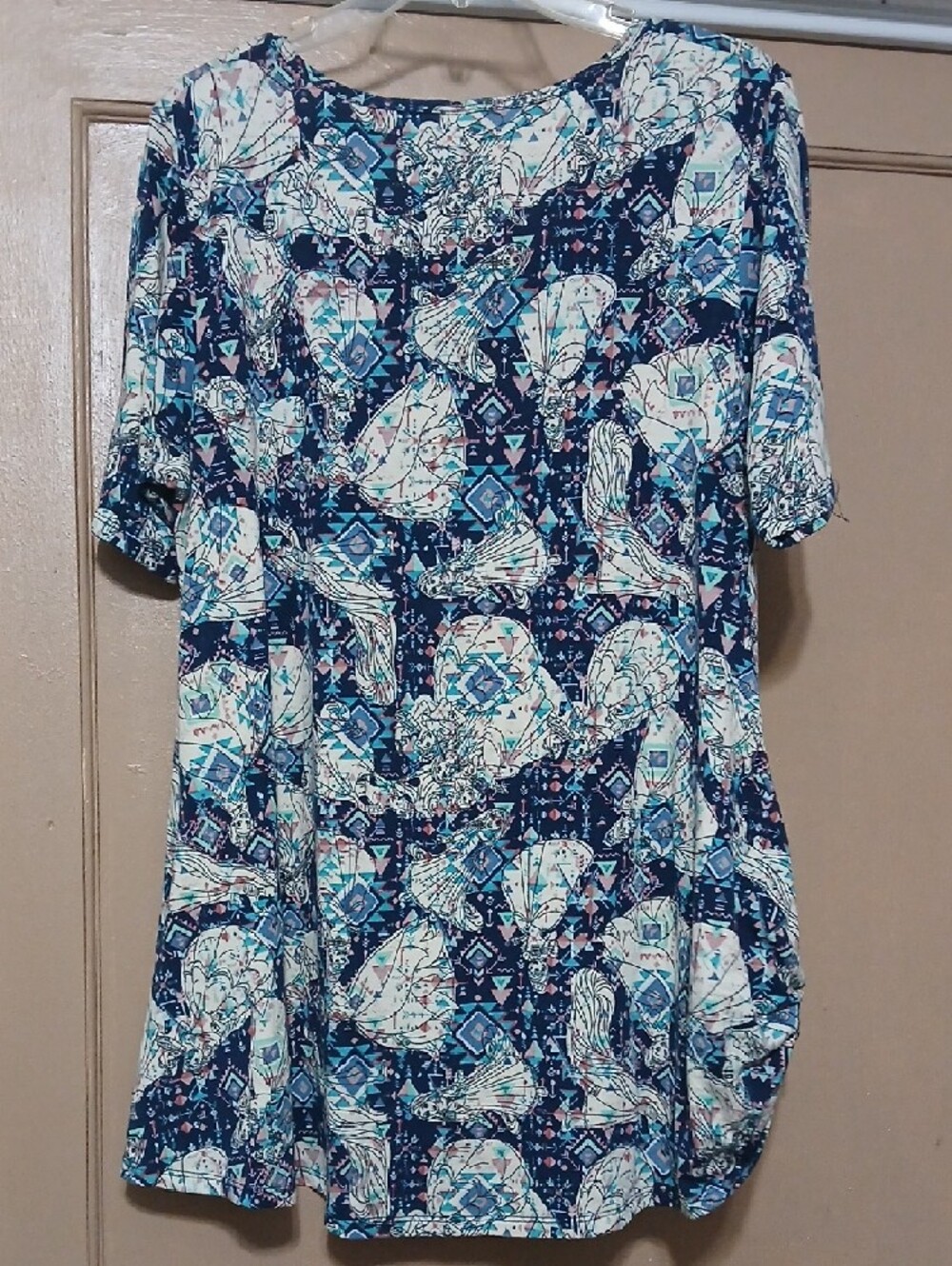 LuLaRoe Disney Princess Perfect T Large - Picture 5 of 7